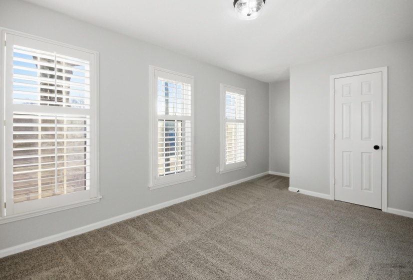 5308 PARK AVE, Memphis, Tennessee 38119, 3 Bedroom Bedrooms, 8 Room Rooms,2.1 BathroomBathrooms,Residential,For Sale,PARK,0,10212975