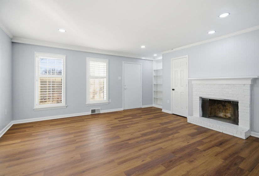 5308 PARK AVE, Memphis, Tennessee 38119, 3 Bedroom Bedrooms, 8 Room Rooms,2.1 BathroomBathrooms,Residential,For Sale,PARK,0,10212975