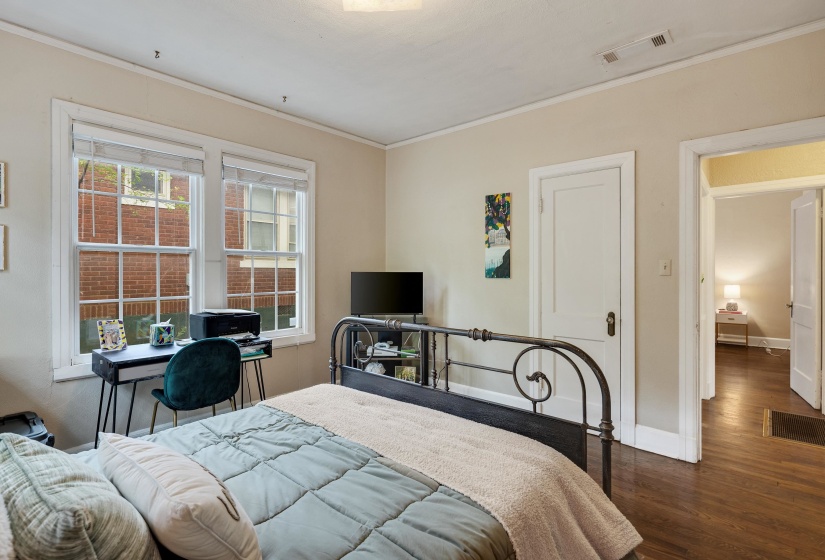 555 HOLMES ST, Memphis, Tennessee 38111, 3 Bedroom Bedrooms, 7 Room Rooms,3 BathroomBathrooms,Residential,For Sale,HOLMES,0,10220548