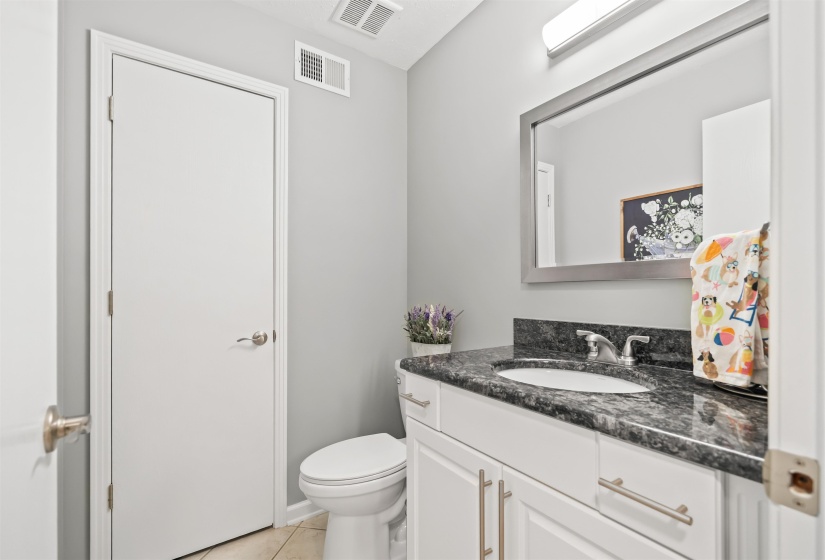 6943 FORDS STATION RD, Germantown, Tennessee 38138, 3 Bedroom Bedrooms, 6 Room Rooms,2.1 BathroomBathrooms,Residential,For Sale,FORDS STATION,0,10226220