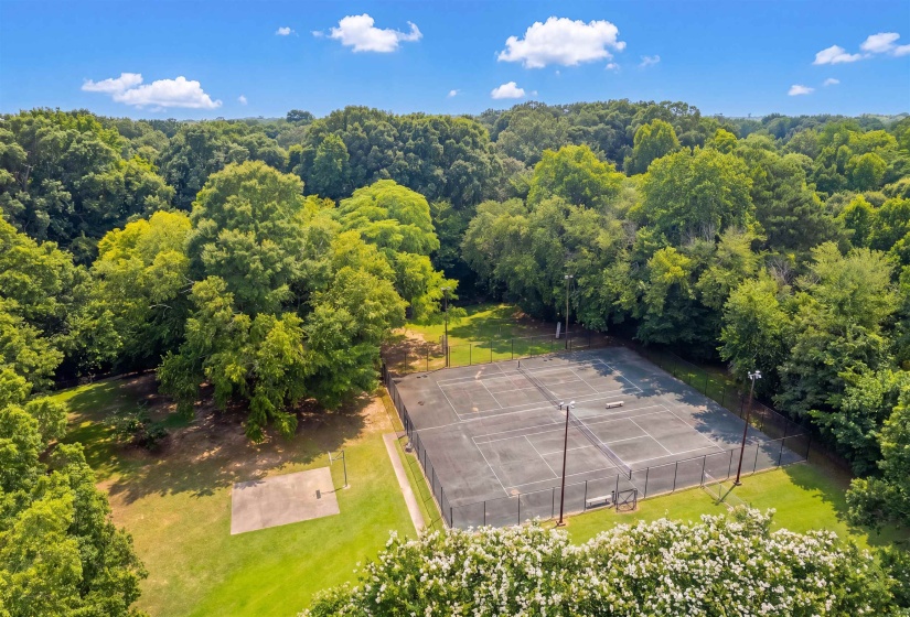 6943 FORDS STATION RD, Germantown, Tennessee 38138, 3 Bedroom Bedrooms, 6 Room Rooms,2.1 BathroomBathrooms,Residential,For Sale,FORDS STATION,0,10226220