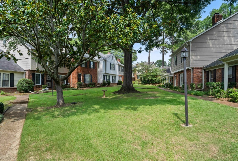 6943 FORDS STATION RD, Germantown, Tennessee 38138, 3 Bedroom Bedrooms, 6 Room Rooms,2.1 BathroomBathrooms,Residential,For Sale,FORDS STATION,0,10226220