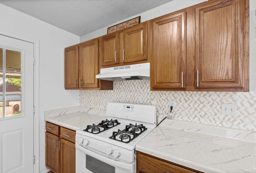 4524 CEDAR LEAF CV, Memphis, Tennessee 38128, 3 Bedroom Bedrooms, 5 Room Rooms,2 BathroomBathrooms,Residential,For Sale,CEDAR LEAF,0,10226775