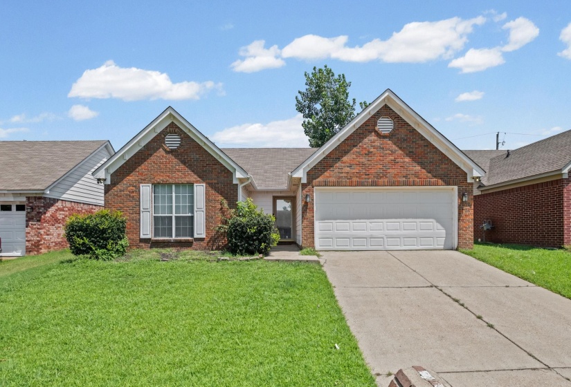 4524 CEDAR LEAF CV, Memphis, Tennessee 38128, 3 Bedroom Bedrooms, 5 Room Rooms,2 BathroomBathrooms,Residential,For Sale,CEDAR LEAF,0,10226775