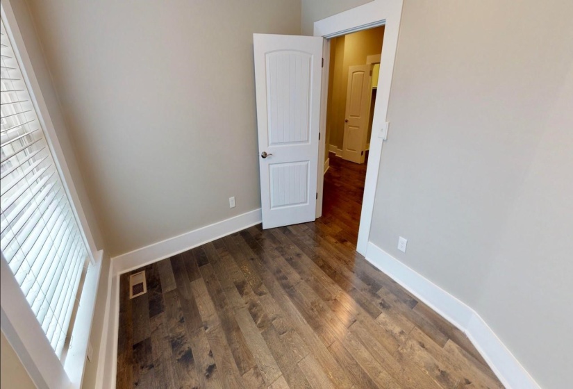 31 MORRISON ST, Memphis, Tennessee 38104, 5 Bedroom Bedrooms, 11 Room Rooms,3.1 BathroomBathrooms,Residential,For Sale,MORRISON,0,10229652
