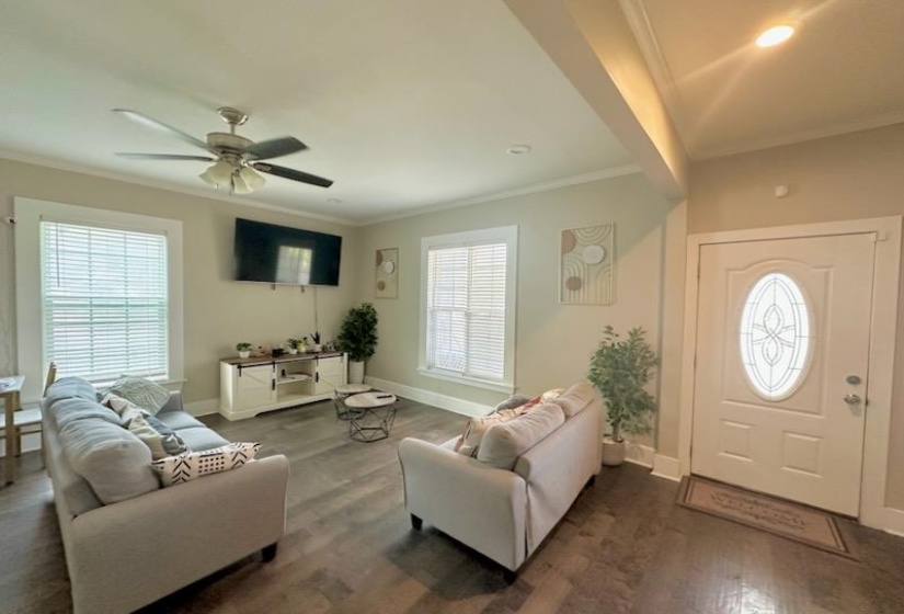 31 MORRISON ST, Memphis, Tennessee 38104, 5 Bedroom Bedrooms, 11 Room Rooms,3.1 BathroomBathrooms,Residential,For Sale,MORRISON,0,10229652
