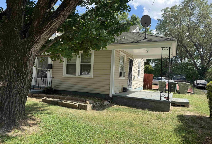 2609 DUNN AVE, Memphis, Tennessee 38114, 2 Bedroom Bedrooms, 5 Room Rooms,1 BathroomBathrooms,Residential,For Sale,DUNN,0,10229653