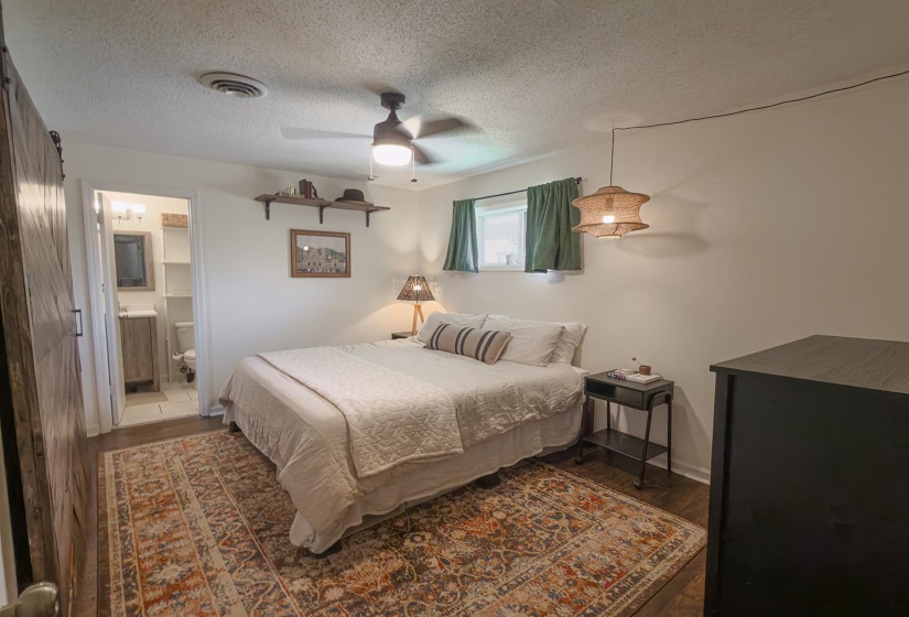 1941 EDWARD AVE, Memphis, Tennessee 38107, 4 Bedroom Bedrooms, 8 Room Rooms,2.1 BathroomBathrooms,Residential,For Sale,EDWARD,0,10229656