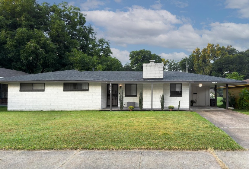 1941 EDWARD AVE, Memphis, Tennessee 38107, 4 Bedroom Bedrooms, 8 Room Rooms,2.1 BathroomBathrooms,Residential,For Sale,EDWARD,0,10229656