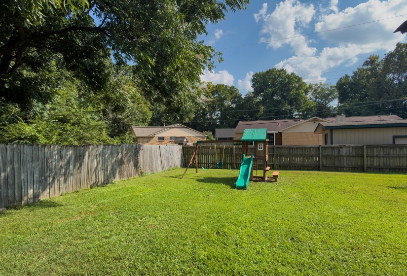 1941 EDWARD AVE, Memphis, Tennessee 38107, 4 Bedroom Bedrooms, 8 Room Rooms,2.1 BathroomBathrooms,Residential,For Sale,EDWARD,0,10229656