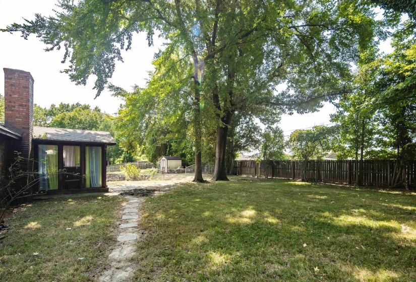 4351 HUNTERS GLEN ST, Unincorporated, Tennessee 38128, 3 Bedroom Bedrooms, 6 Room Rooms,2 BathroomBathrooms,Residential,For Sale,HUNTERS GLEN,0,10229659