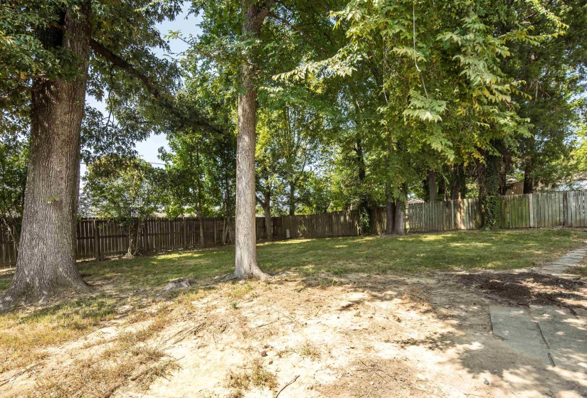 4351 HUNTERS GLEN ST, Unincorporated, Tennessee 38128, 3 Bedroom Bedrooms, 6 Room Rooms,2 BathroomBathrooms,Residential,For Sale,HUNTERS GLEN,0,10229659