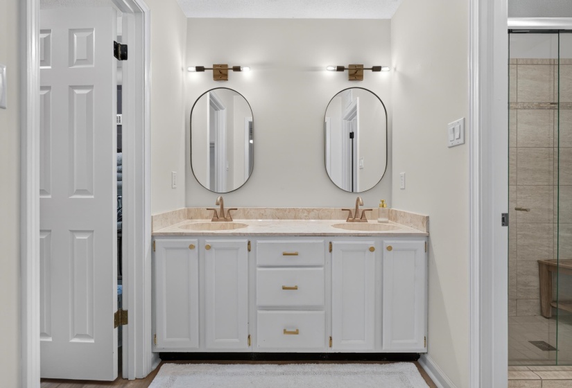 1897 ALLENBY RD, Germantown, Tennessee 38139, 3 Bedroom Bedrooms, 6 Room Rooms,2 BathroomBathrooms,Residential,For Sale,ALLENBY,0,10229661