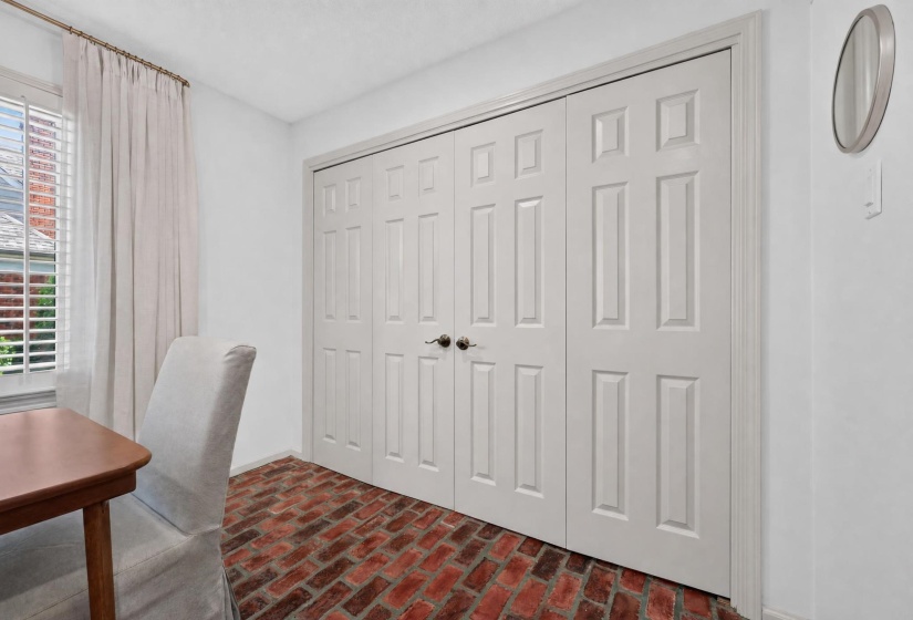 1897 ALLENBY RD, Germantown, Tennessee 38139, 3 Bedroom Bedrooms, 6 Room Rooms,2 BathroomBathrooms,Residential,For Sale,ALLENBY,0,10229661