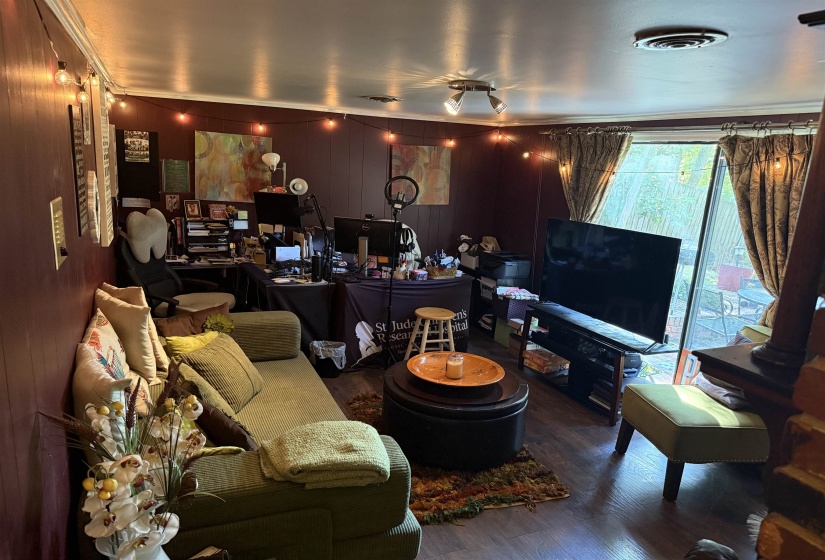 4785 LAKERIDGE DR, Memphis, Tennessee 38109, 2 Bedroom Bedrooms, 5 Room Rooms,1.1 BathroomBathrooms,Residential,For Sale,LAKERIDGE,0,10229662