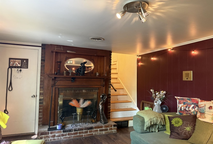 4785 LAKERIDGE DR, Memphis, Tennessee 38109, 2 Bedroom Bedrooms, 5 Room Rooms,1.1 BathroomBathrooms,Residential,For Sale,LAKERIDGE,0,10229662