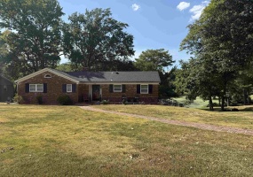 4785 LAKERIDGE DR, Memphis, Tennessee 38109, 2 Bedroom Bedrooms, 5 Room Rooms,1.1 BathroomBathrooms,Residential,For Sale,LAKERIDGE,0,10229662 4785 LAKERIDGE DR, Memphis, Tennessee 38109, 2 Bedroom Bedrooms, 5 Room Rooms,1.1 BathroomBathrooms,Residential,For Sale,LAKERIDGE,0,10229662