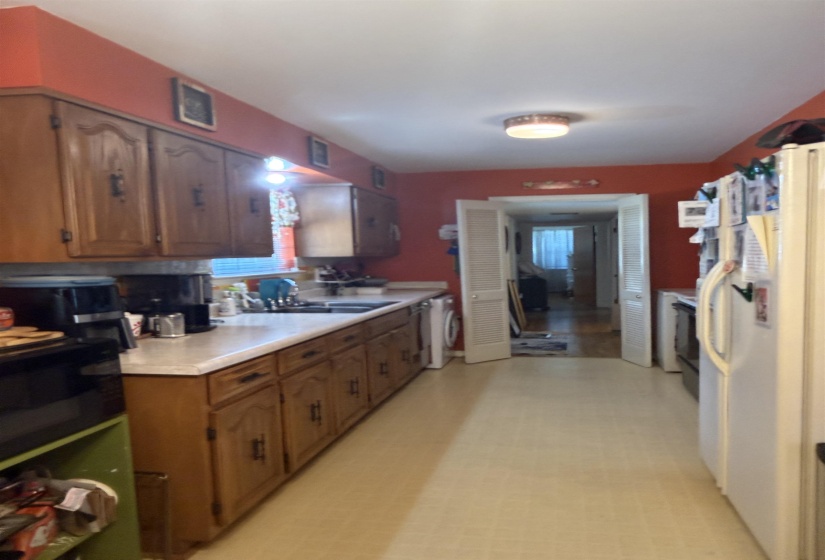 4785 LAKERIDGE DR, Memphis, Tennessee 38109, 2 Bedroom Bedrooms, 5 Room Rooms,1.1 BathroomBathrooms,Residential,For Sale,LAKERIDGE,0,10229662