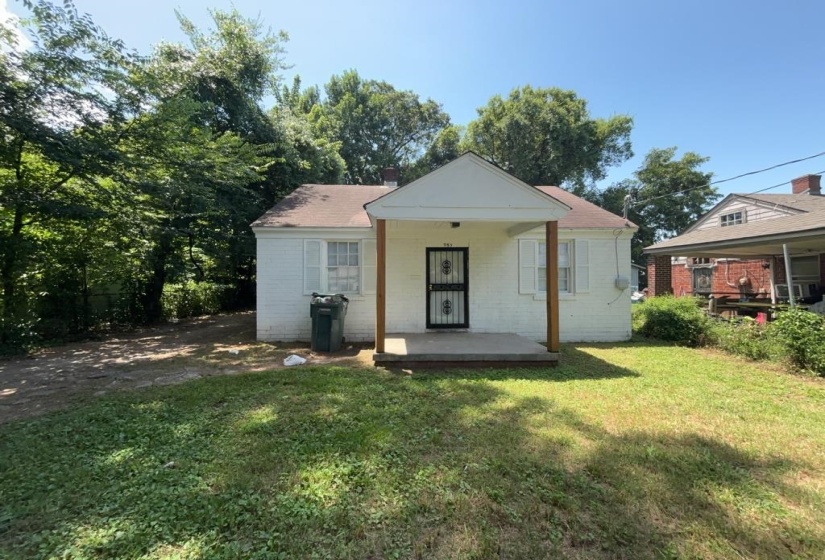 753 LIPFORD ST, Memphis, Tennessee 38112, 3 Bedroom Bedrooms, 8 Room Rooms,2 BathroomBathrooms,Residential,For Sale,LIPFORD,0,10229670