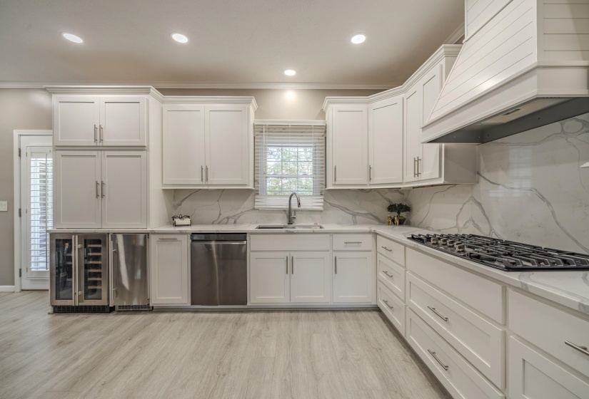 350 YEISER DR, Savannah, Tennessee 38372-1925, 3 Bedroom Bedrooms, 8 Room Rooms,2 BathroomBathrooms,Residential,For Sale,YEISER,0,10229671