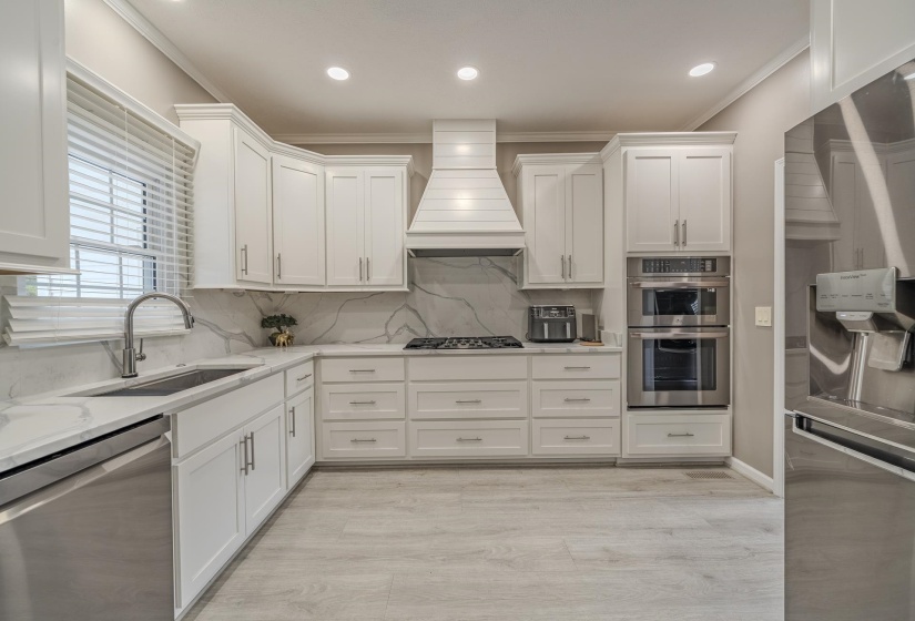 350 YEISER DR, Savannah, Tennessee 38372-1925, 3 Bedroom Bedrooms, 8 Room Rooms,2 BathroomBathrooms,Residential,For Sale,YEISER,0,10229671