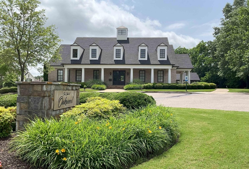 4426 RAVENWOOD OAK DR, Lakeland, Tennessee 38002, 4 Bedroom Bedrooms, 8 Room Rooms,3.1 BathroomBathrooms,Residential,For Sale,RAVENWOOD OAK,0,10229672