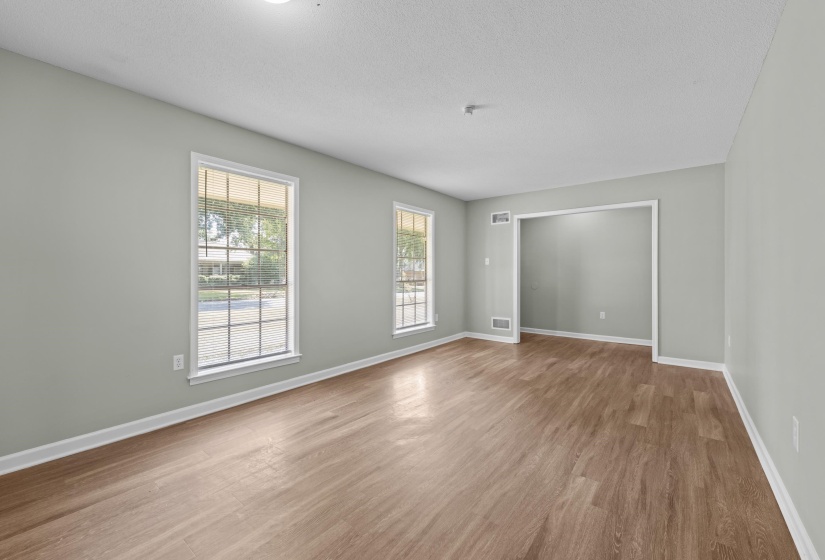 2331 EASTOVER DR, Memphis, Tennessee 38119, 3 Bedroom Bedrooms, 6 Room Rooms,2 BathroomBathrooms,Residential,For Sale,EASTOVER,0,10229674