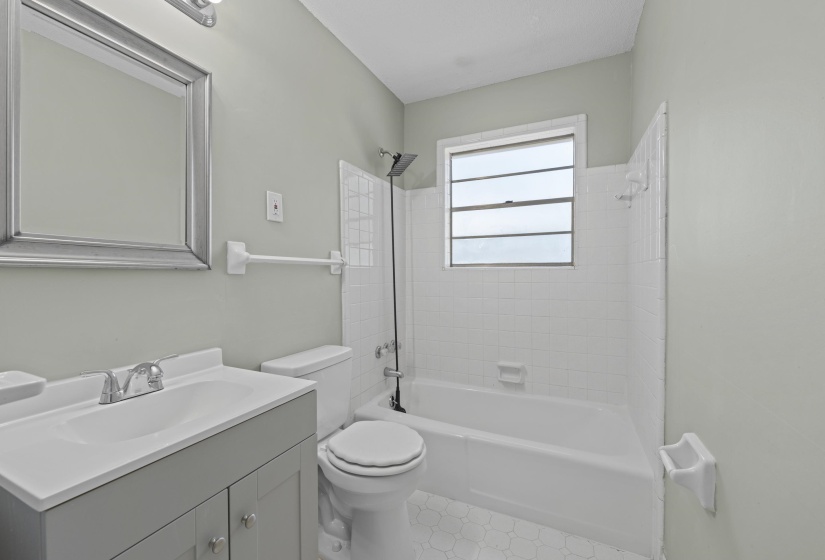 2331 EASTOVER DR, Memphis, Tennessee 38119, 3 Bedroom Bedrooms, 6 Room Rooms,2 BathroomBathrooms,Residential,For Sale,EASTOVER,0,10229674