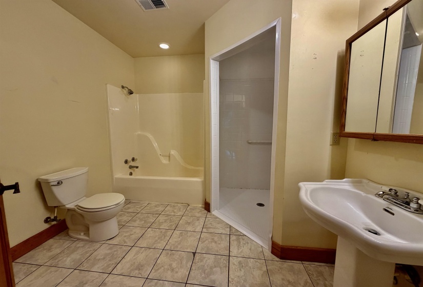 1155 ASBURY DR, Somerville, Tennessee 38068, 3 Bedroom Bedrooms, 5 Room Rooms,2 BathroomBathrooms,Residential,For Sale,ASBURY,0,10229677