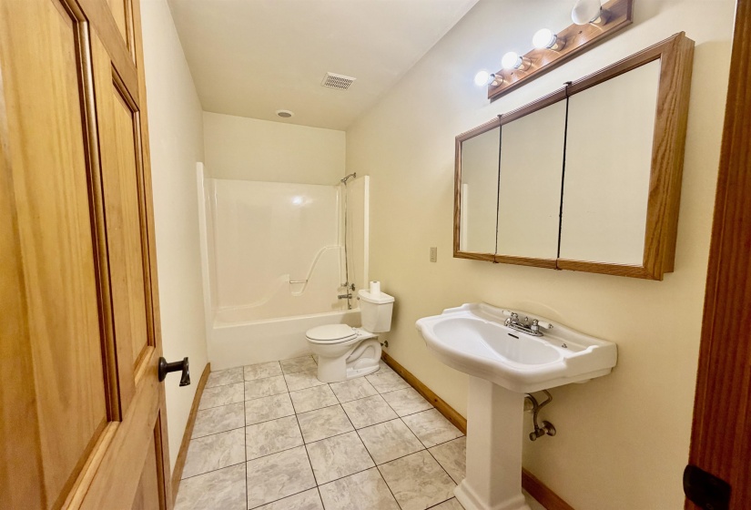 1155 ASBURY DR, Somerville, Tennessee 38068, 3 Bedroom Bedrooms, 5 Room Rooms,2 BathroomBathrooms,Residential,For Sale,ASBURY,0,10229677