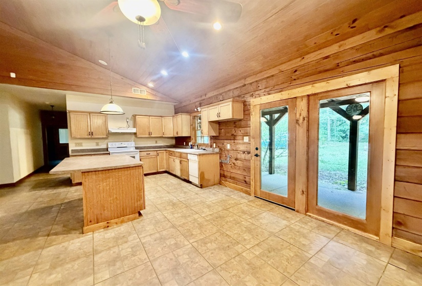 1155 ASBURY DR, Somerville, Tennessee 38068, 3 Bedroom Bedrooms, 5 Room Rooms,2 BathroomBathrooms,Residential,For Sale,ASBURY,0,10229677