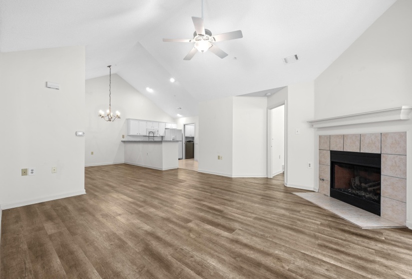 1097 OAK TIMBER CIR, Collierville, Tennessee 38017, 2 Bedroom Bedrooms, 6 Room Rooms,2 BathroomBathrooms,Residential,For Sale,OAK TIMBER,0,10229679