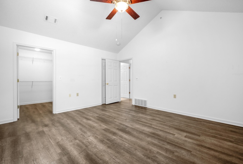 1097 OAK TIMBER CIR, Collierville, Tennessee 38017, 2 Bedroom Bedrooms, 6 Room Rooms,2 BathroomBathrooms,Residential,For Sale,OAK TIMBER,0,10229679