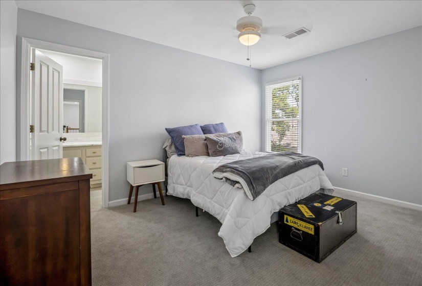 343 JAFFREY AVE, Collierville, Tennessee 38017, 3 Bedroom Bedrooms, 9 Room Rooms,2.1 BathroomBathrooms,Residential,For Sale,JAFFREY,0,10229681
