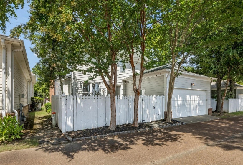 343 JAFFREY AVE, Collierville, Tennessee 38017, 3 Bedroom Bedrooms, 9 Room Rooms,2.1 BathroomBathrooms,Residential,For Sale,JAFFREY,0,10229681