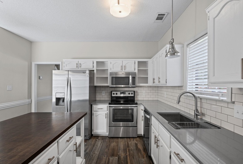 8697 CITRUS BEND DR, Memphis, Tennessee 38018, 3 Bedroom Bedrooms, 6 Room Rooms,2.1 BathroomBathrooms,Residential,For Sale,CITRUS BEND,0,10229683