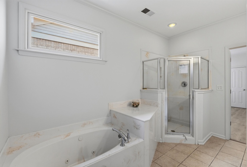160 SYLBEN CV, Memphis, Tennessee 38120, 3 Bedroom Bedrooms, 7 Room Rooms,2.1 BathroomBathrooms,Residential,For Sale,SYLBEN,0,10229687