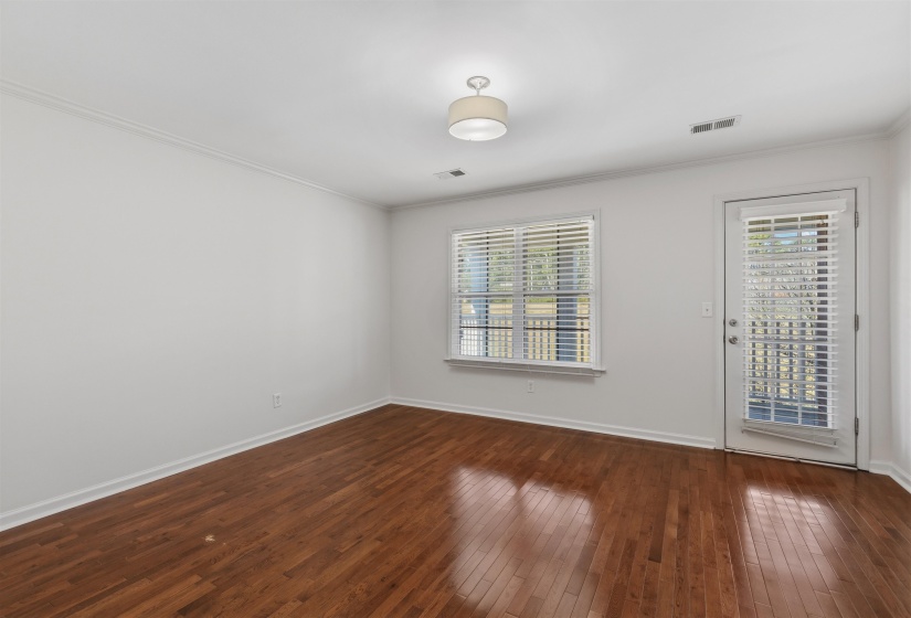 160 SYLBEN CV, Memphis, Tennessee 38120, 3 Bedroom Bedrooms, 7 Room Rooms,2.1 BathroomBathrooms,Residential,For Sale,SYLBEN,0,10229687