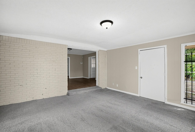 175 HORSE SHOE CV, Memphis, Tennessee 38109, 4 Bedroom Bedrooms, 8 Room Rooms,2 BathroomBathrooms,Residential,For Sale,HORSE SHOE,0,10229689