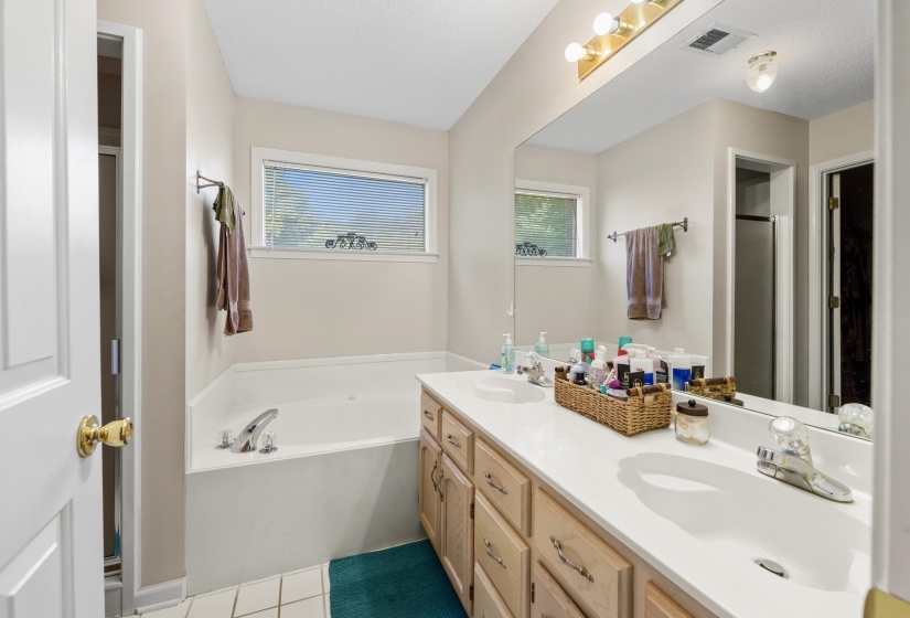 7221 NOAH LN, Bartlett, Tennessee 38133, 4 Bedroom Bedrooms, 6 Room Rooms,2 BathroomBathrooms,Residential,For Sale,NOAH,0,10229694