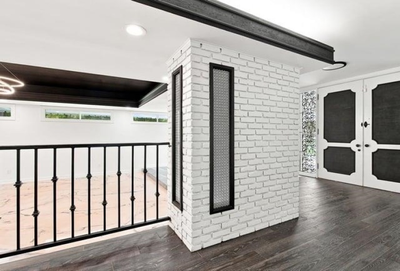 180 WARING RD, Memphis, Tennessee 38117, 4 Bedroom Bedrooms, 9 Room Rooms,5.1 BathroomBathrooms,Residential,For Sale,WARING,0,10229697