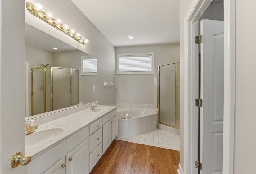 219 NORTHCROSS PL, Collierville, Tennessee 38017, 4 Bedroom Bedrooms, 9 Room Rooms,3.1 BathroomBathrooms,Residential,For Sale,NORTHCROSS,0,10229699