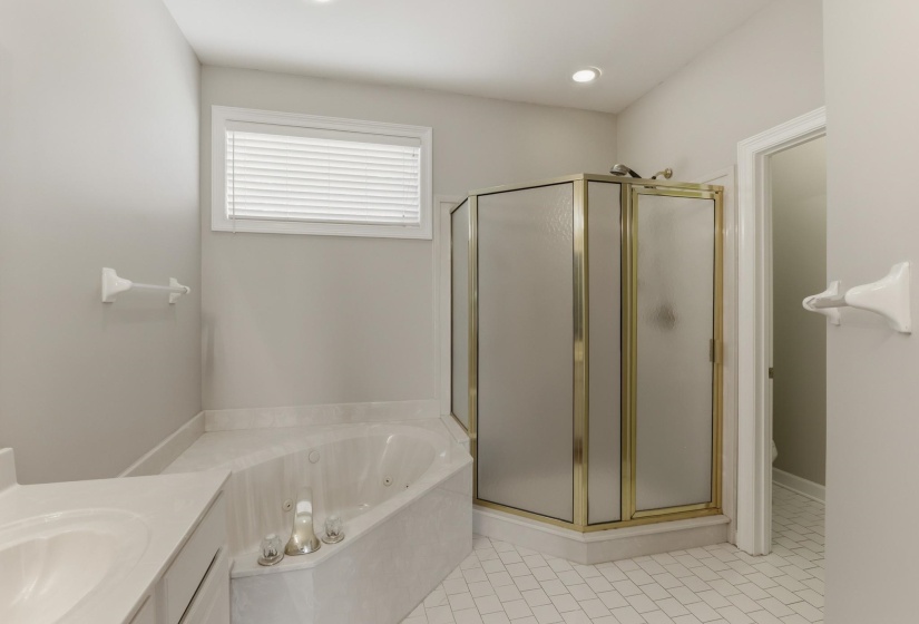 219 NORTHCROSS PL, Collierville, Tennessee 38017, 4 Bedroom Bedrooms, 9 Room Rooms,3.1 BathroomBathrooms,Residential,For Sale,NORTHCROSS,0,10229699