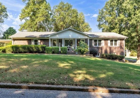 128 ALPINE ST, Ripley, Tennessee 38063, 4 Bedroom Bedrooms, 8 Room Rooms,3 BathroomBathrooms,Residential,For Sale,ALPINE,0,10229700