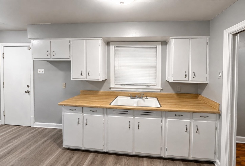 5262 COTTONWOOD RD, Memphis, Tennessee 38118, 3 Bedroom Bedrooms, 6 Room Rooms,1 BathroomBathrooms,Residential,For Sale,COTTONWOOD,0,10229703