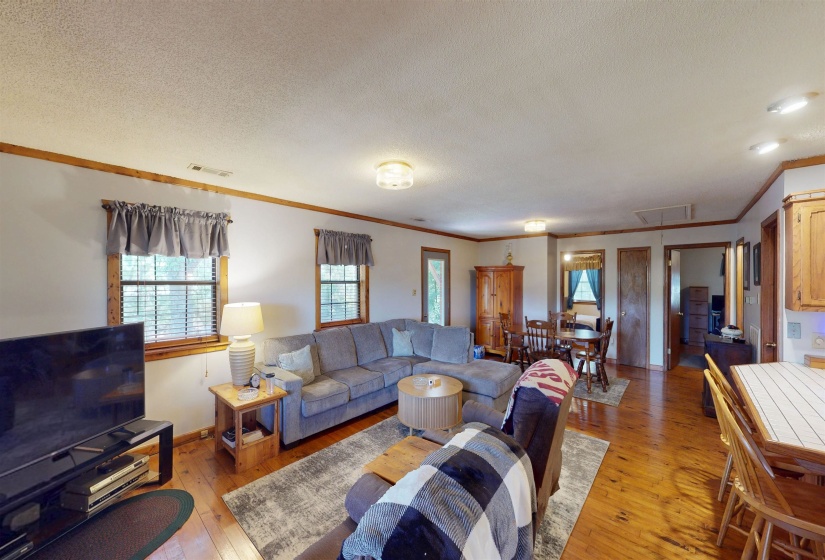 420 JOANN RD, Somerville, Tennessee 38068, 4 Bedroom Bedrooms, 8 Room Rooms,2 BathroomBathrooms,Residential,For Sale,JOANN,0,10229705