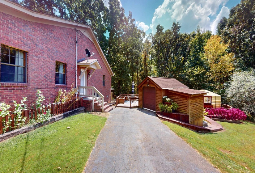 420 JOANN RD, Somerville, Tennessee 38068, 4 Bedroom Bedrooms, 8 Room Rooms,2 BathroomBathrooms,Residential,For Sale,JOANN,0,10229705