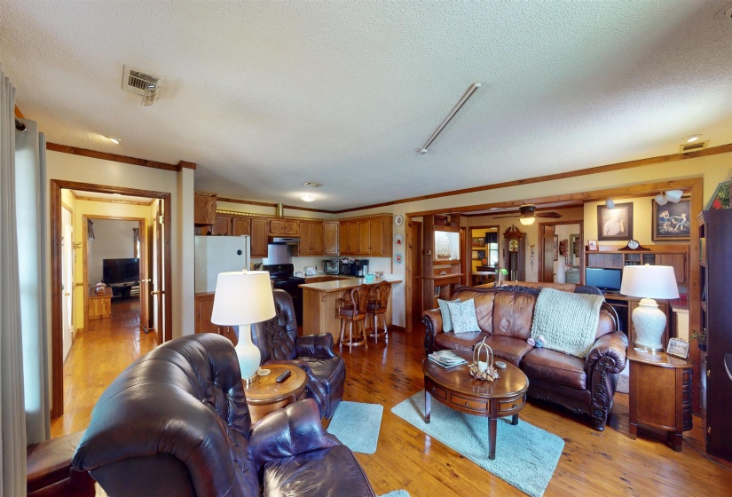 420 JOANN RD, Somerville, Tennessee 38068, 4 Bedroom Bedrooms, 8 Room Rooms,2 BathroomBathrooms,Residential,For Sale,JOANN,0,10229705