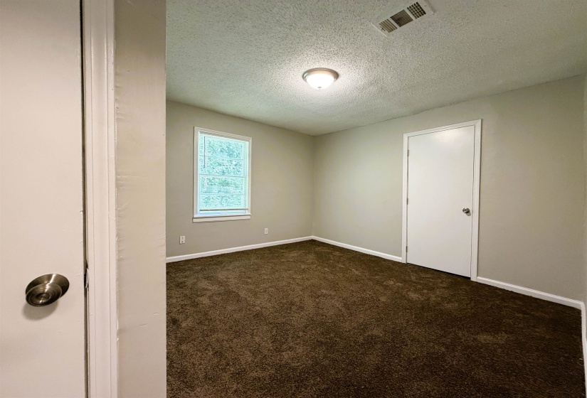 432 PEEBLES AVE, Memphis, Tennessee 38109, 3 Bedroom Bedrooms, 7 Room Rooms,1 BathroomBathrooms,Rental Properties,For Sale,PEEBLES,0,10229721