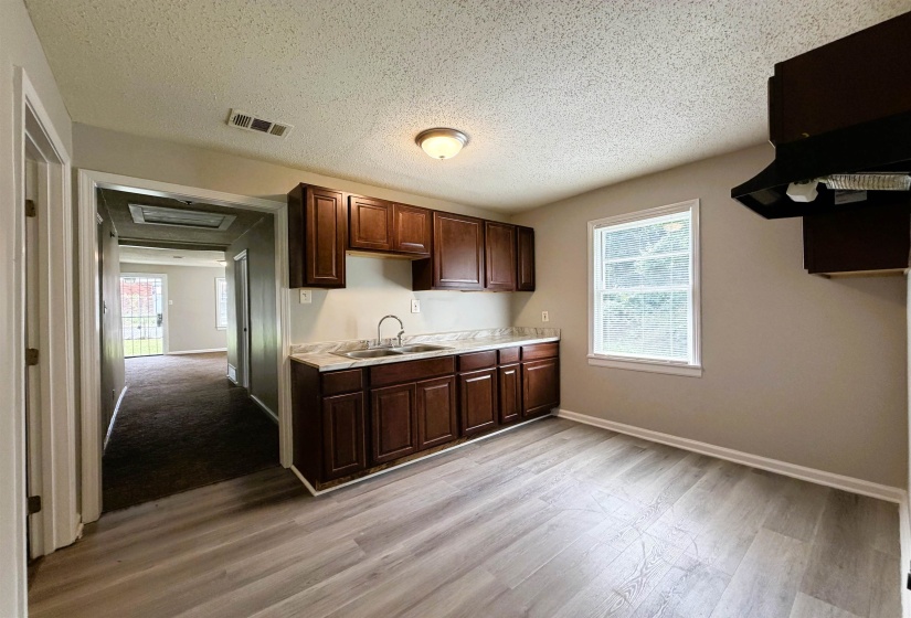 432 PEEBLES AVE, Memphis, Tennessee 38109, 3 Bedroom Bedrooms, 7 Room Rooms,1 BathroomBathrooms,Rental Properties,For Sale,PEEBLES,0,10229721